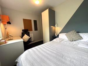 Photo 19- click for photo gallery